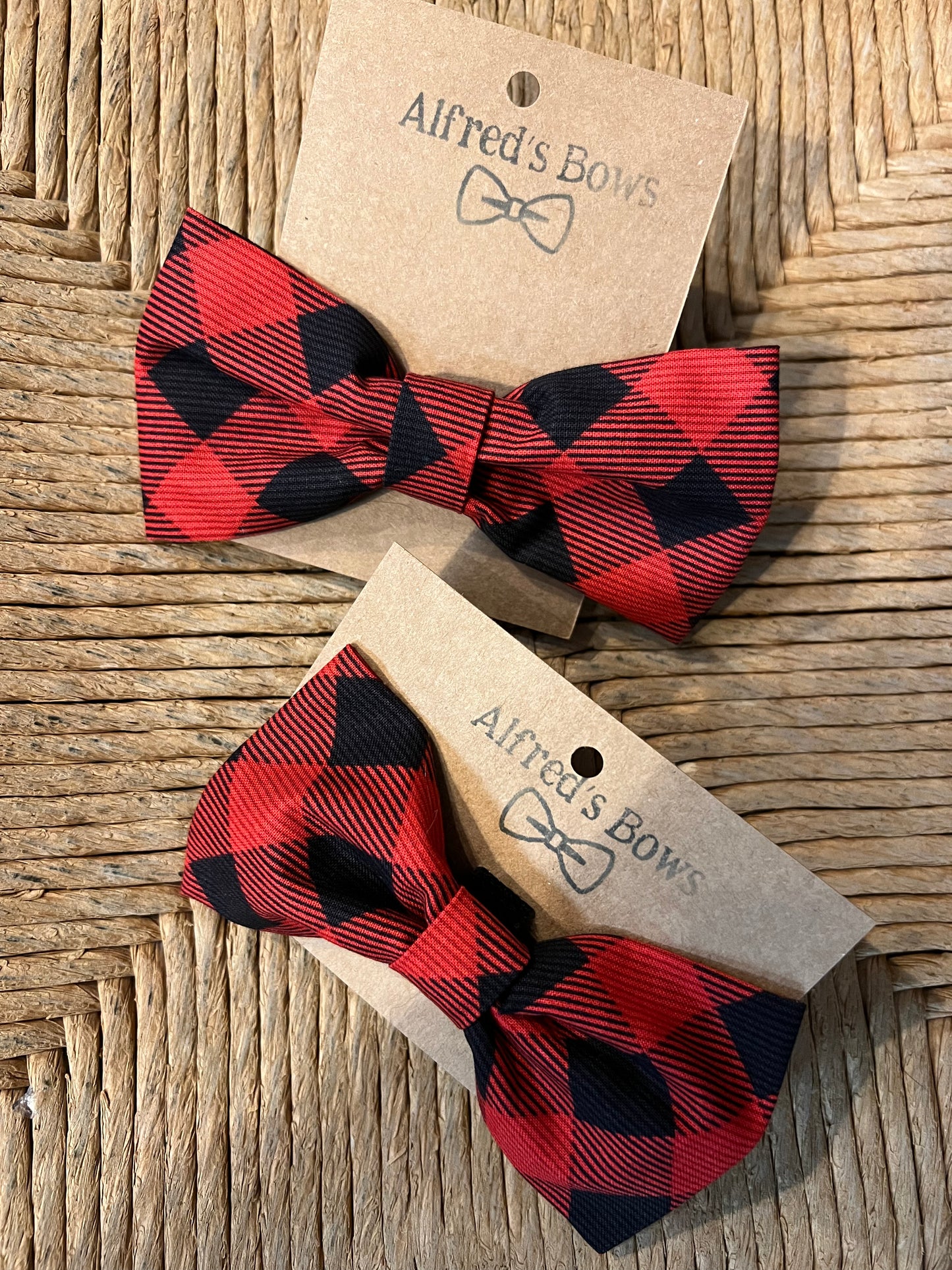 Alfred's Bows "Buffalo Plaid" Medium Bow