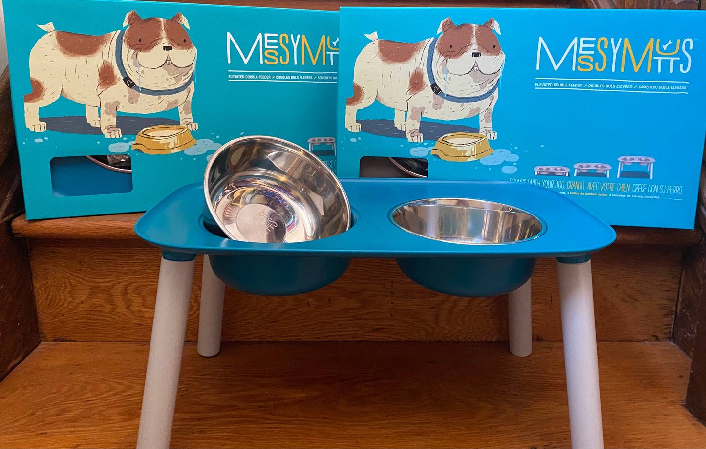 Messy Mutt's Elevated Double Feeder